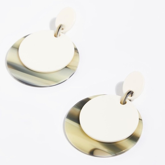 NWT Free People Resin Disc Drop Hoop Festival Modern Shapes Earrings - Picture 2 of 11
